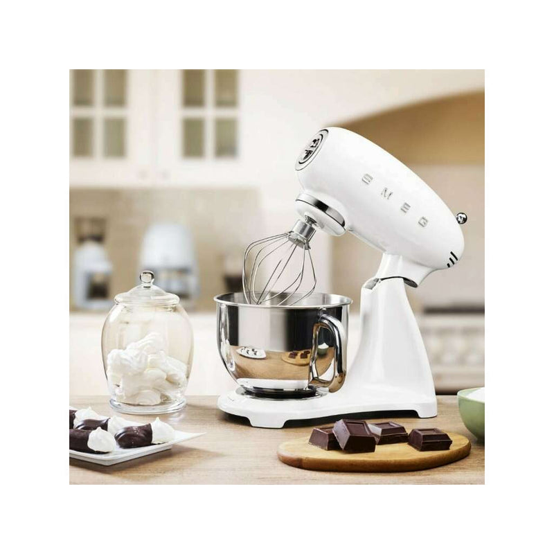 50's Style Aesthetic - Stand Mixer Full White Stand Mixer 50's Style Aesthetic - Stand Mixer Full White 50's Style Aesthetic - Stand Mixer Full White Smeg