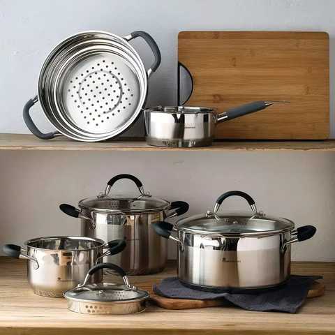 Set of 5 Pieces, Cookware Set Cookware Sets Set of 5 Pieces, Cookware Set Set of 5 Pieces, Cookware Set MasterPro