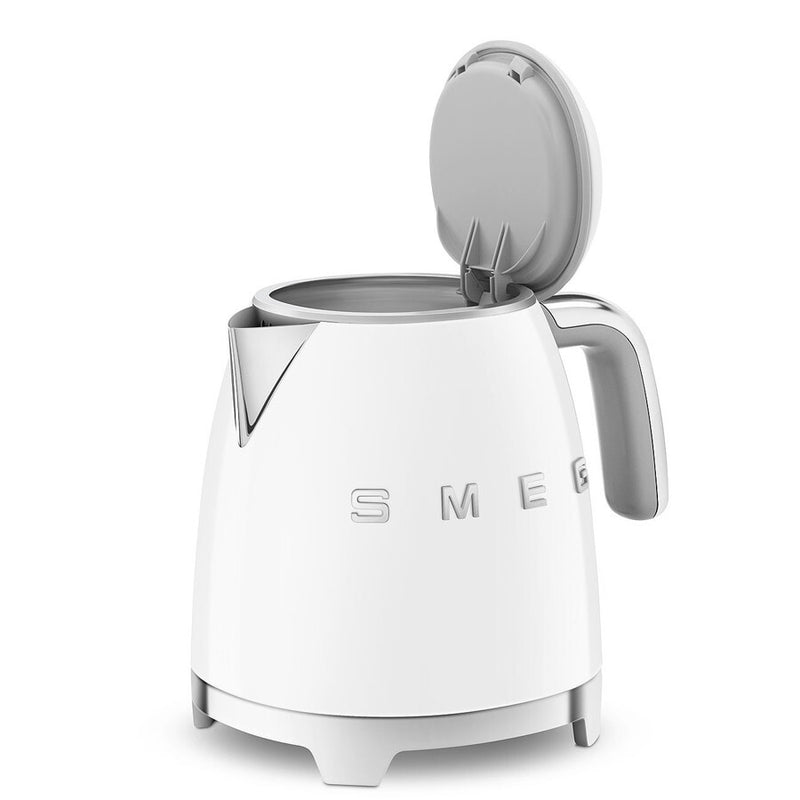 50's Style Aesthetic - Mini Kettle White 0.8L Electric Kettles 50's Style Aesthetic - Mini Kettle White 0.8L 50's Style Aesthetic - Mini Kettle White 0.8L Smeg