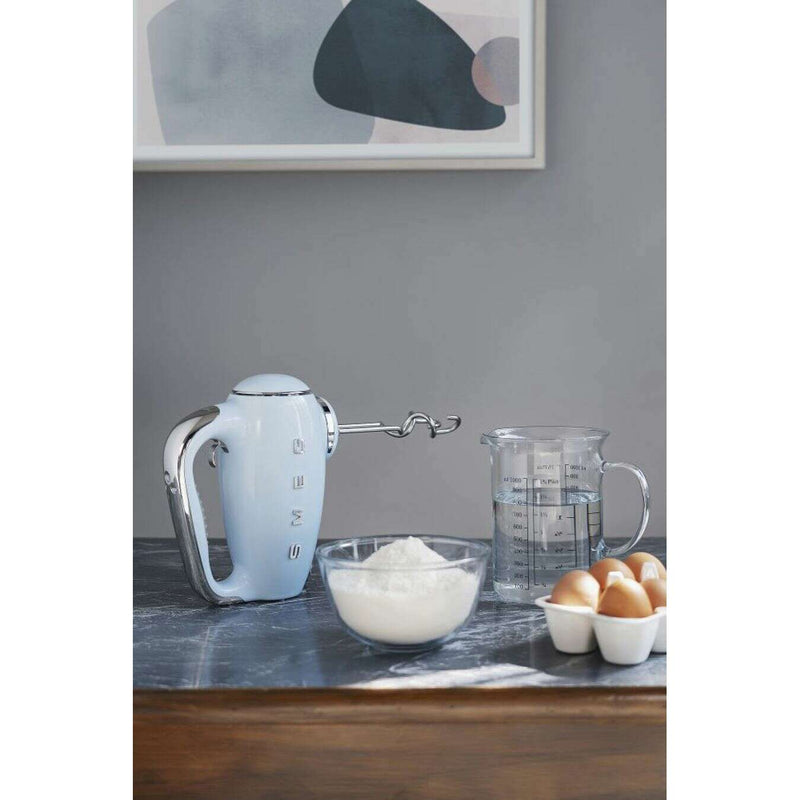 50's Style Aesthetic - Hand Mixer Pastel Blue Food Mixers & Blenders 50's Style Aesthetic - Hand Mixer Pastel Blue 50's Style Aesthetic - Hand Mixer Pastel Blue Smeg