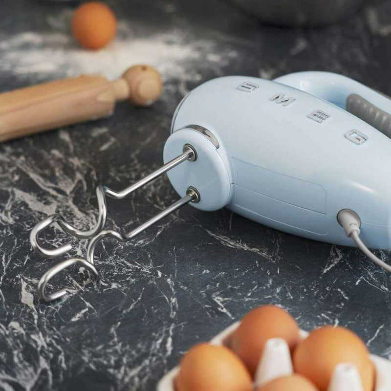 50's Style Aesthetic - Hand Mixer Pastel Blue Food Mixers & Blenders 50's Style Aesthetic - Hand Mixer Pastel Blue 50's Style Aesthetic - Hand Mixer Pastel Blue Smeg