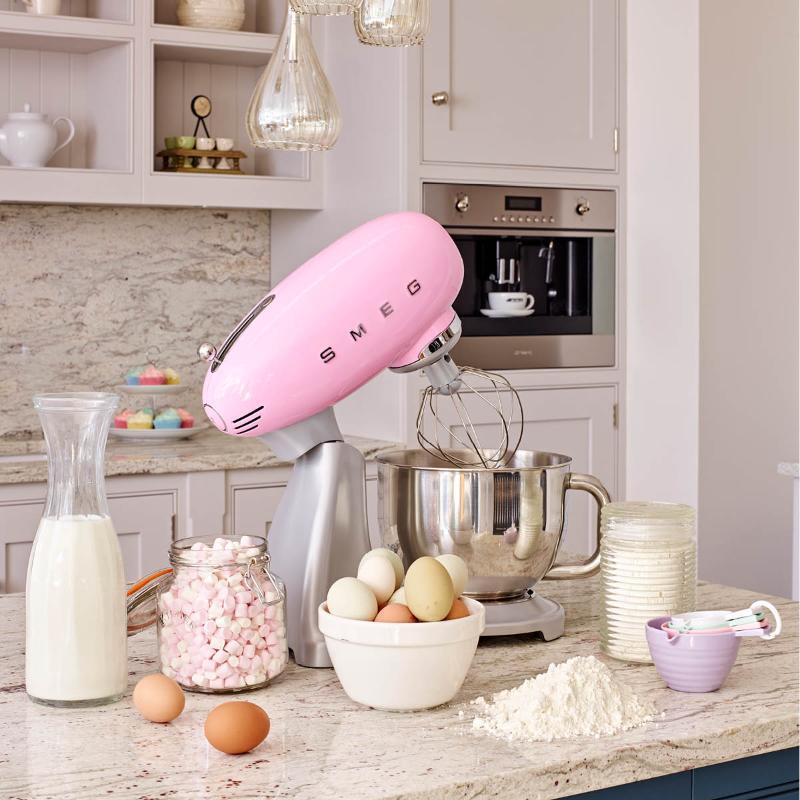 50's Style Aesthetic - Stand Mixer Pink Stand Mixer 50's Style Aesthetic - Stand Mixer Pink 50's Style Aesthetic - Stand Mixer Pink Smeg