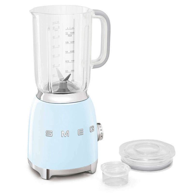 50's Style Aesthetic - 800w Blender Pastel Blue Food Mixers & Blenders 50's Style Aesthetic - 800w Blender Pastel Blue 50's Style Aesthetic - 800w Blender Pastel Blue Smeg