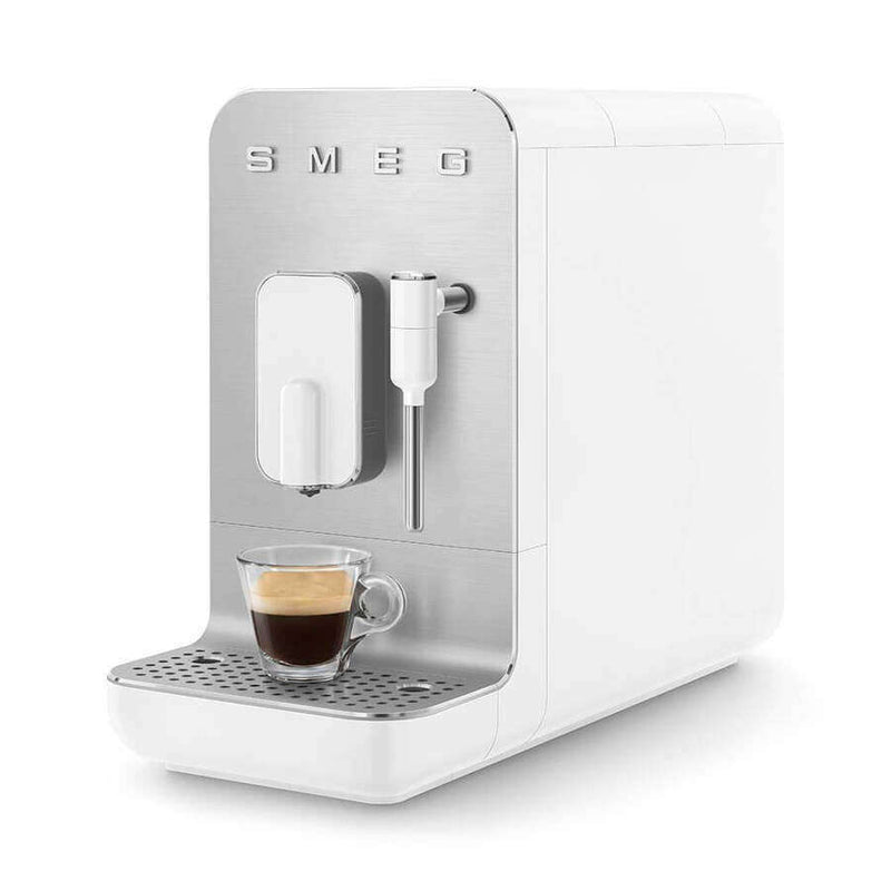 50's Style Aesthetic - Automatic Espresso Coffee Machine White Matt Coffee Makers & Espresso Machines 50's Style Aesthetic - Automatic Espresso Coffee Machine White Matt 50's Style Aesthetic - Automatic Espresso Coffee Machine White Matt Smeg