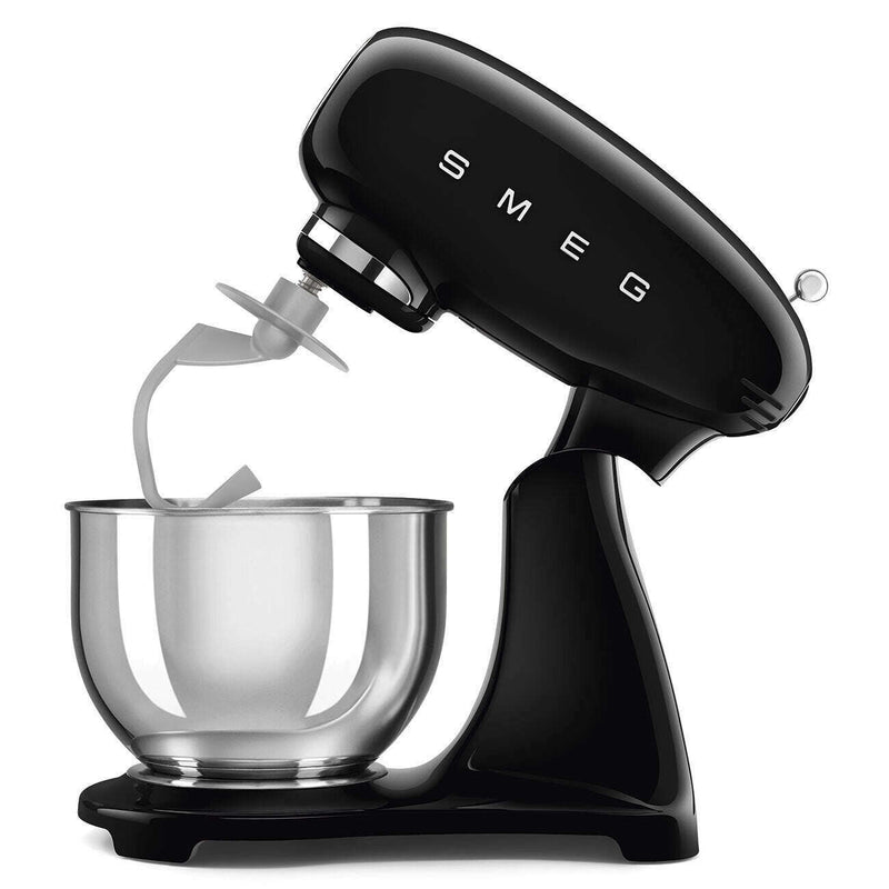 50's Style Aesthetic - Stand Mixer Full Black Stand Mixer 50's Style Aesthetic - Stand Mixer Full Black 50's Style Aesthetic - Stand Mixer Full Black Smeg