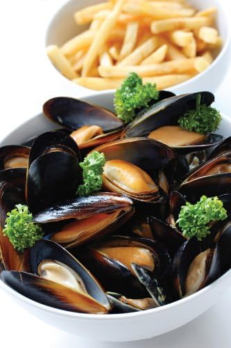 Mediterranean Large Mussels Pot Cooking Pot Mediterranean Large Mussels Pot Mediterranean Large Mussels Pot KitchenCraft