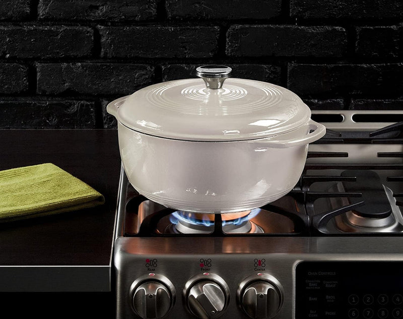 7.38L White Enameled Cast Iron Dutch Oven Dutch Ovens 7.38L White Enameled Cast Iron Dutch Oven 7.38L White Enameled Cast Iron Dutch Oven Lodge