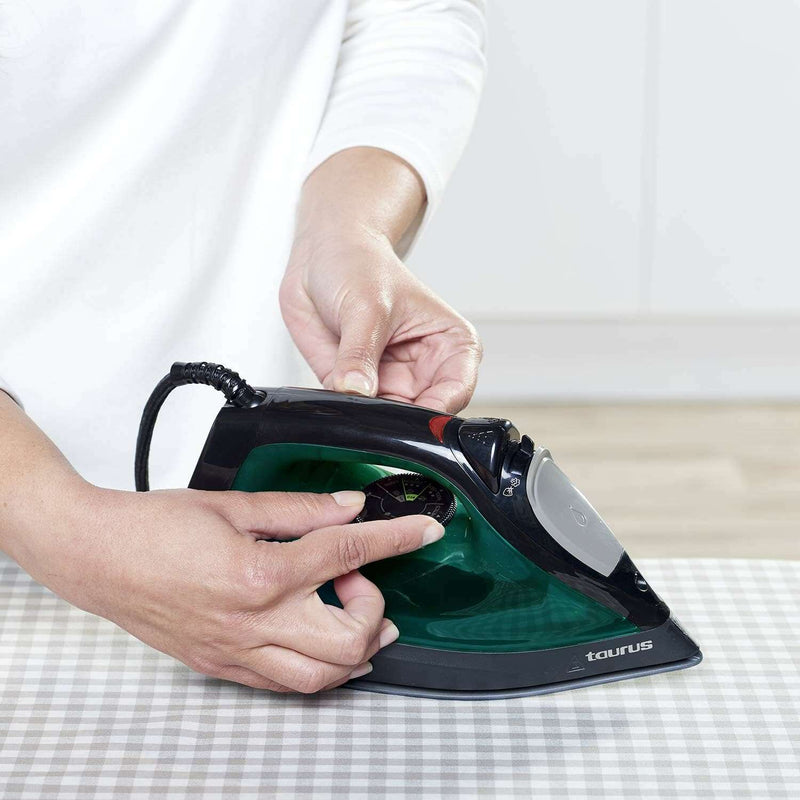 Quartz 2000 Ceramic Steam Iron Ironing Machine Quartz 2000 Ceramic Steam Iron Quartz 2000 Ceramic Steam Iron Taurus