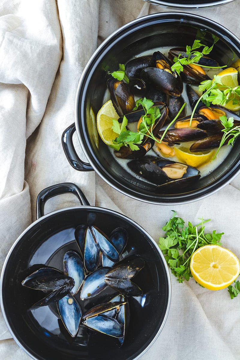 Mediterranean Large Mussels Pot Cooking Pot Mediterranean Large Mussels Pot Mediterranean Large Mussels Pot KitchenCraft