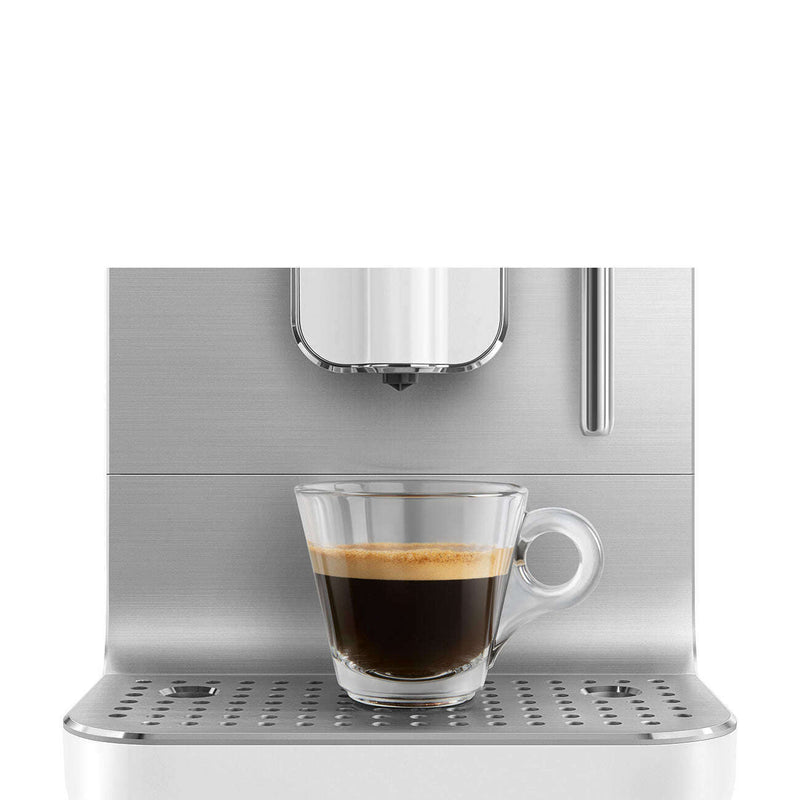 50's Style Aesthetic - Automatic Espresso Coffee Machine White Matt Coffee Makers & Espresso Machines 50's Style Aesthetic - Automatic Espresso Coffee Machine White Matt 50's Style Aesthetic - Automatic Espresso Coffee Machine White Matt Smeg