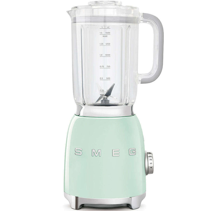 50's Style Aesthetic - 800w Blender Pastel Green Food Mixers & Blenders 50's Style Aesthetic - 800w Blender Pastel Green 50's Style Aesthetic - 800w Blender Pastel Green Smeg