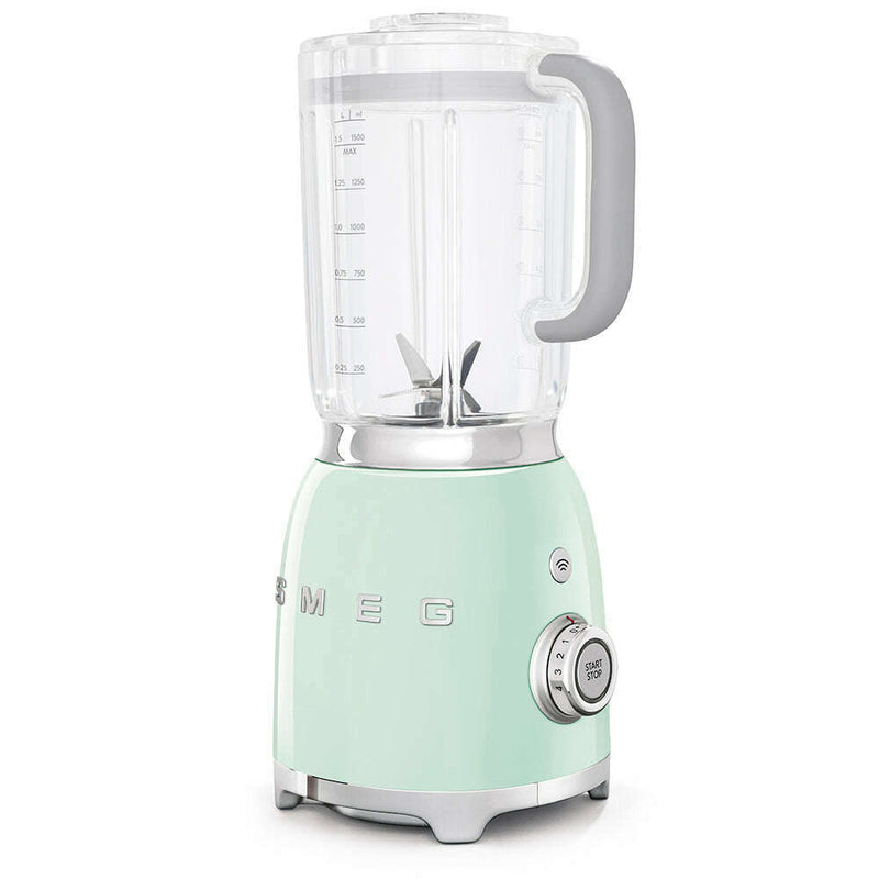 50's Style Aesthetic - 800w Blender Pastel Green Food Mixers & Blenders 50's Style Aesthetic - 800w Blender Pastel Green 50's Style Aesthetic - 800w Blender Pastel Green Smeg