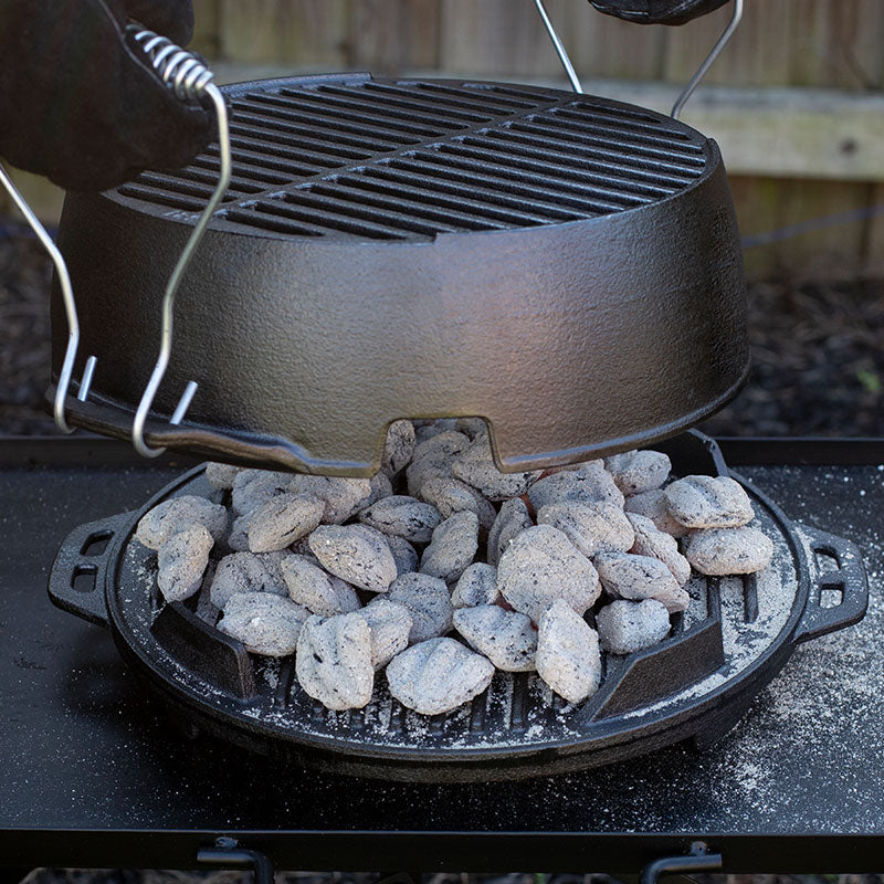 Cast Iron Round Kickoff Grill™ Cast Iron Cast Iron Round Kickoff Grill™ Cast Iron Round Kickoff Grill™ Lodge