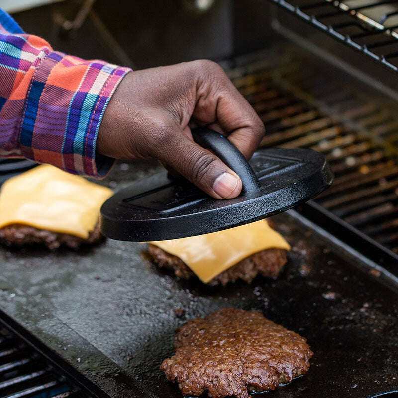 16cm Seasoned Cast Iron Burger Press Cast Iron 16cm Seasoned Cast Iron Burger Press 16cm Seasoned Cast Iron Burger Press Lodge