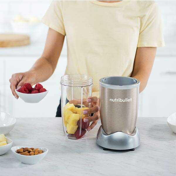 Pro® 900 Blender, 7pc Accessories Blender Pro® 900 Blender, 7pc Accessories Pro® 900 Blender, 7pc Accessories Nutribullet