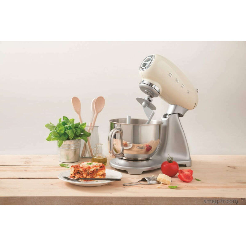 50's Style Aesthetic - Stand Mixer Creame Stand Mixer 50's Style Aesthetic - Stand Mixer Creame 50's Style Aesthetic - Stand Mixer Creame Smeg