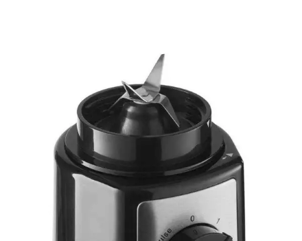 Smoothie Maker 300W Outlet Smoothie Maker 300W Smoothie Maker 300W Switch On