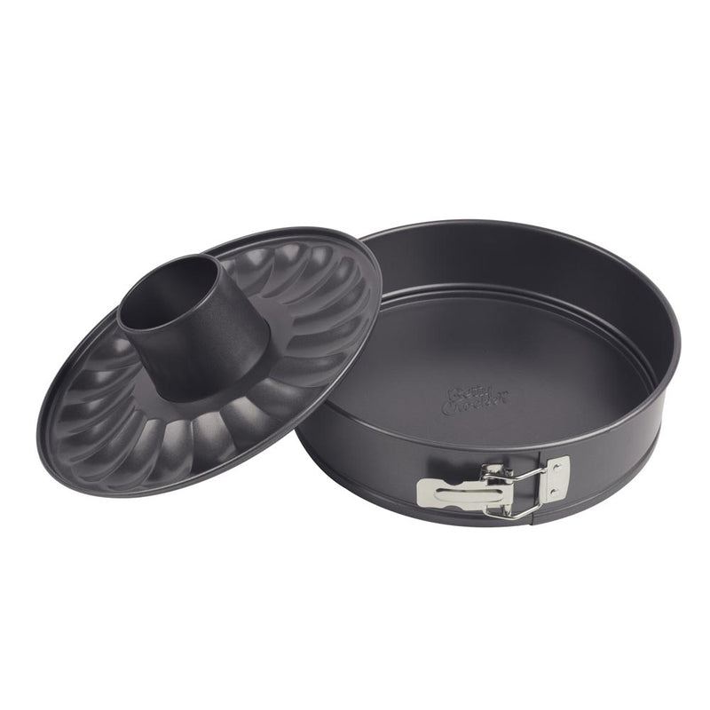 Springform Pan with 2 bases and Lock 28cm Bakeware Springform Pan with 2 bases and Lock 28cm Springform Pan with 2 bases and Lock 28cm Betty Crocker