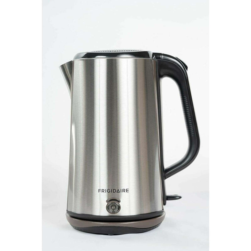 1.7L Kettle 2200 w Kettles 1.7L Kettle 2200 w 1.7L Kettle 2200 w Frigidaire