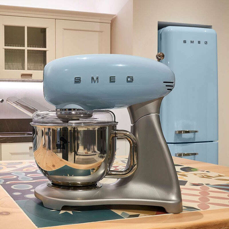 50's Style Aesthetic - Stand Mixer Pastel Blue Stand Mixer 50's Style Aesthetic - Stand Mixer Pastel Blue 50's Style Aesthetic - Stand Mixer Pastel Blue Smeg