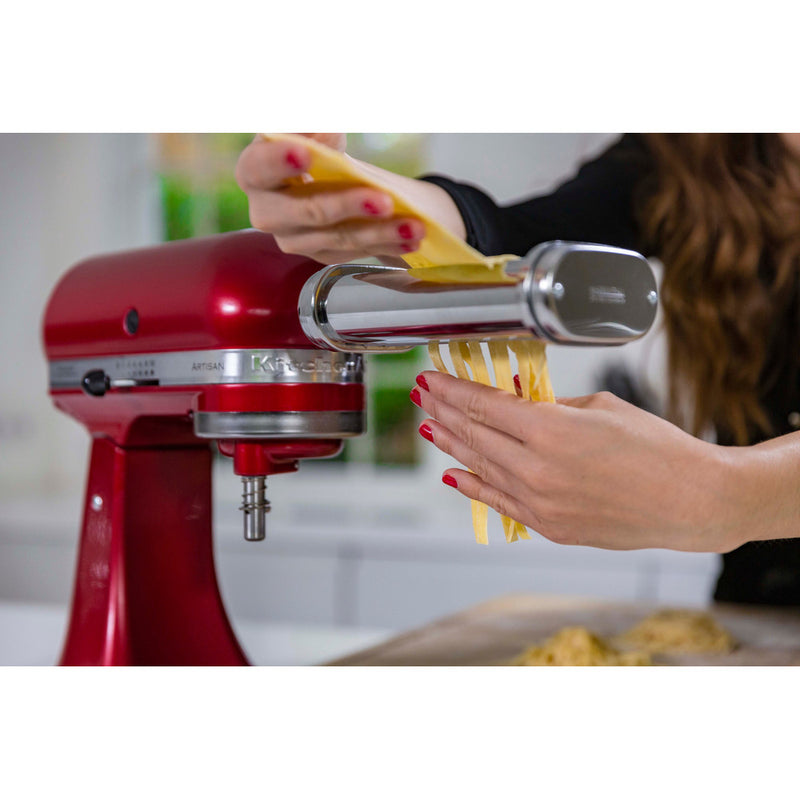 Pasta Cutters and Roller 3-Piece Set Pasta maker Pasta Cutters and Roller 3-Piece Set Pasta Cutters and Roller 3-Piece Set KitchenAid