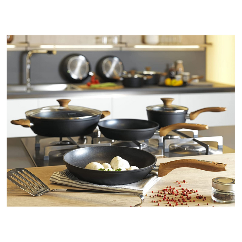 Country Chic Cookware Set 8 Pieces Cookware Country Chic Cookware Set 8 Pieces Country Chic Cookware Set 8 Pieces Tognana
