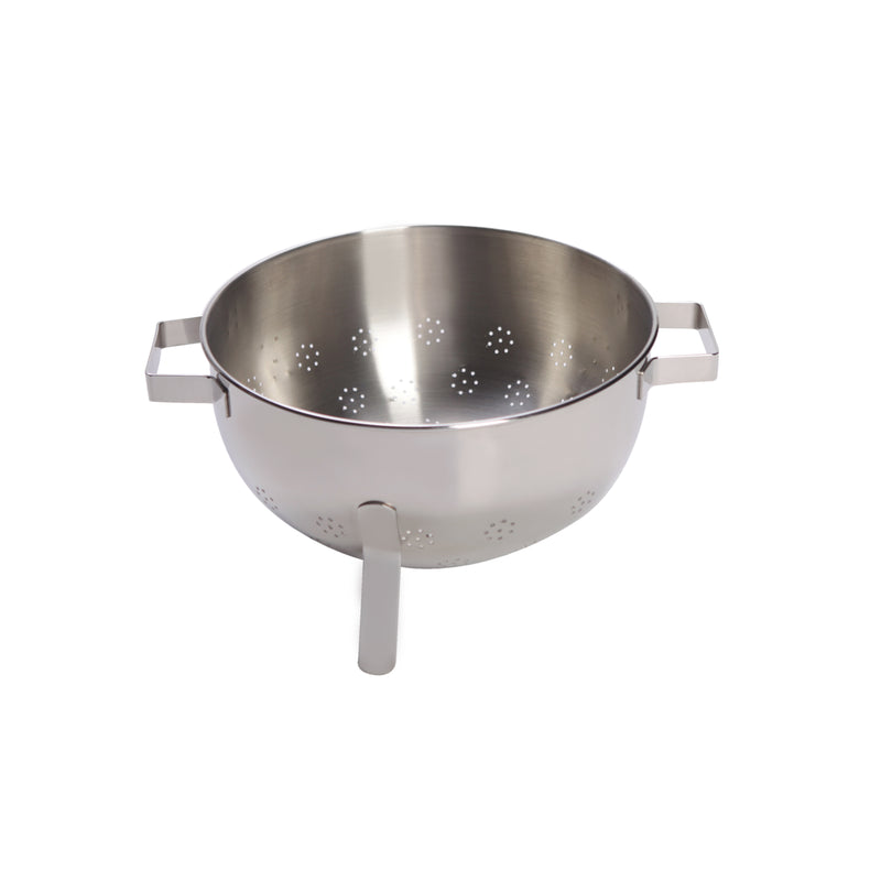 Stainless Steel Round Colander With Feet The Chefs Warehouse by MG Stainless Steel Round Colander With Feet Stainless Steel Round Colander With Feet The Chefs Warehouse by MG